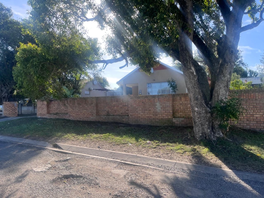 4 Bedroom Property for Sale in Amalinda North Eastern Cape